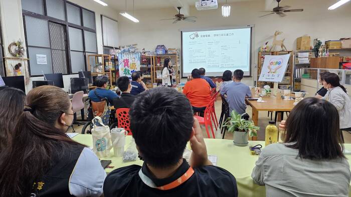 115-1畢業轉銜座談會 跨域資源齊助力　陪伴身心障礙學生迎向畢業新生活圖片
