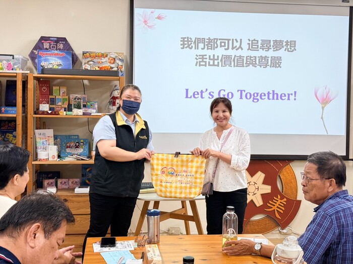 115-1畢業轉銜座談會 跨域資源齊助力　陪伴身心障礙學生迎向畢業新生活圖片