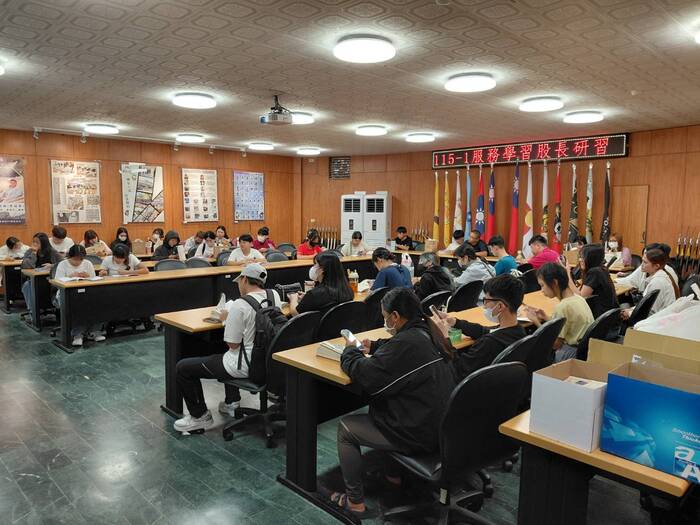 115-1美和全人護照說明暨服務學習股長研習圖片