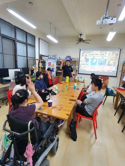 『好好說話․我的想法我來說』~資源教室辦理人際溝通成長團體，陪伴學生在遊戲中學習表達與理解圖片